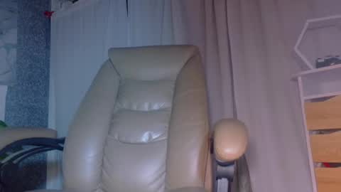Lizzy online show from 07-23-26, 02:31