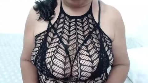 Snapshot of elizabethmiler chatting on 06-29-26, 04:07 ElizabethMiler online show from 06-29-26, 04:07