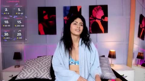 Snapshot of elizabethsantos chatting on 11-25-25, 05:51 Elizabeth online show from 11-25-25, 05:51