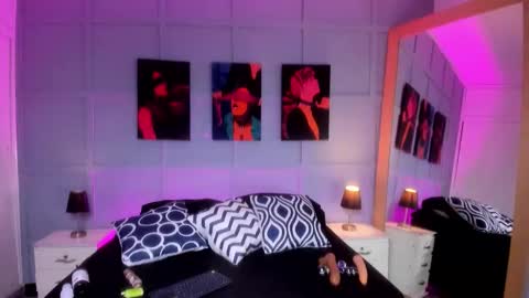 Snapshot of elizabethsantos chatting on 12-05-25, 04:21 Elizabeth online show from 12-05-25, 04:21