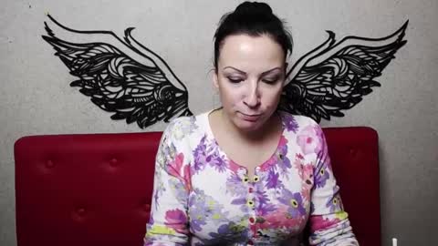 ElizabethSho online show from 01-24-25, 12:42