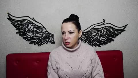 ElizabethSho online show from 02-10-25, 06:13