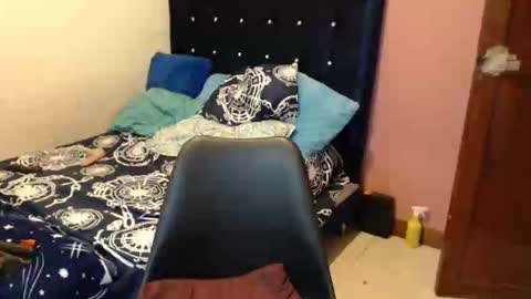 Elizabeth online show from 03-10-25, 02:05