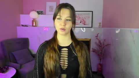 Eliza online show from 11-30-25, 01:04