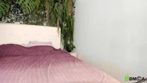 Snapshot of elizanik chatting on 09-21-25, 04:41 Eliza online show from 09-21-25, 04:41