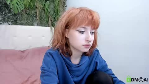 Snapshot of elizanik chatting on 10-18-25, 09:26 Eliza online show from 10-18-25, 09:26