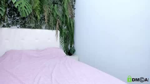 Snapshot of elizanik chatting on 11-07-25, 09:48 Eliza online show from 11-07-25, 09:48