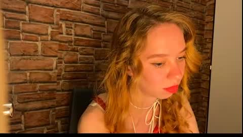 Snapshot of elizastorm chatting on 06-15-26, 07:49 Eliza online show from 06-15-26, 07:49