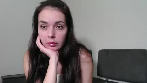 elizbetfox online show from 10-21-25, 06:41