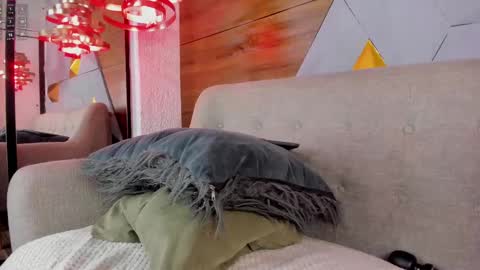 elizbeth_777 online show from 02-15-25, 08:22