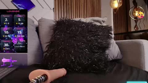 elizbeth_777 online show from 03-01-25, 10:10