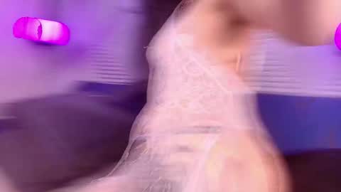 elizbeth_777 online show from 12-18-25, 07:09