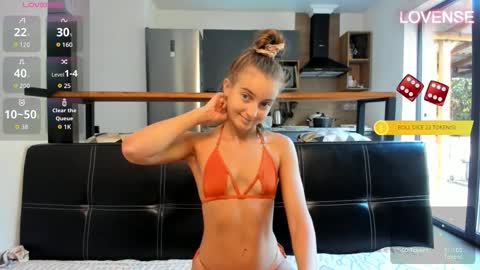 Eliz                               online show from 10-11-25, 10:47