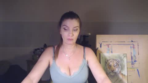 Snapshot of elizzo chatting on 12-18-24, 01:56 Eliekind online show from 12-18-24, 01:56