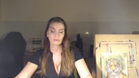 Snapshot of elizzo chatting on 03-08-25, 02:45 Eliekind online show from 03-08-25, 02:45