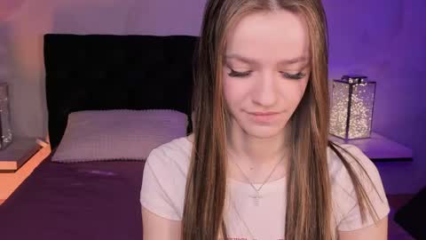 elizzza_ online show from 04-21-26, 05:36