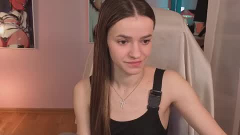 elizzza_ online show from 07-15-26, 05:23