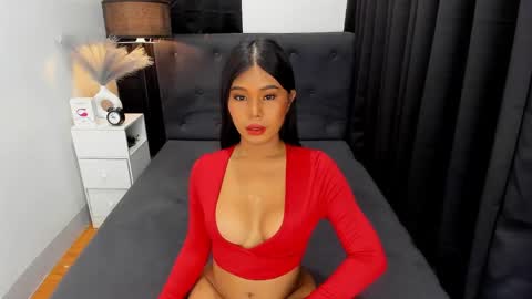 Ella online show from 02-14-25, 07:02