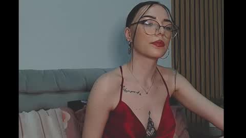 Chloe online show from 12-18-25, 11:44