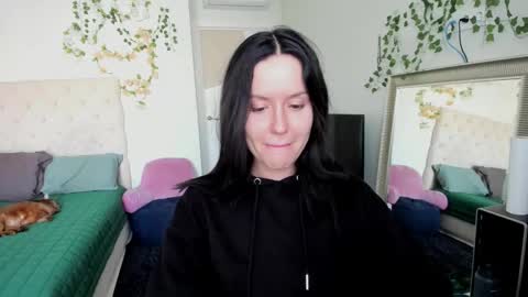 Snapshot of ella_gdss chatting on 02-25-26, 08:13 ELLA online show from 02-25-26, 08:13