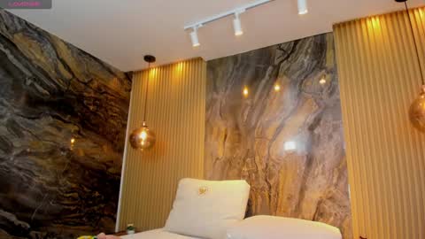 Snapshot of ella_harper chatting on 01-22-25, 05:16 ella harper online show from 01-22-25, 05:16