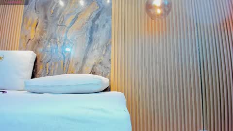 Snapshot of ella_harper chatting on 02-28-25, 05:26 ella harper online show from 02-28-25, 05:26