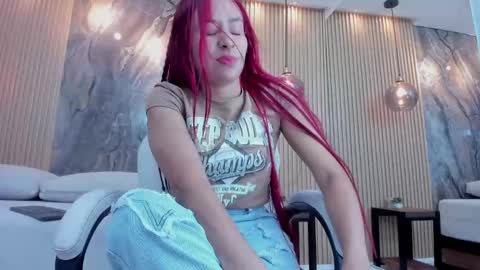 Snapshot of ella_harper chatting on 09-12-25, 01:49 ella harper online show from 09-12-25, 01:49