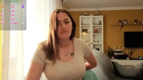 Snapshot of ella_max_live chatting on 05-06-26, 05:14 Ella Max online show from 05-06-26, 05:14