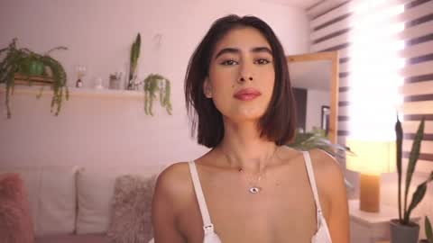 ELLA OWEN online show from 04-01-26, 02:25