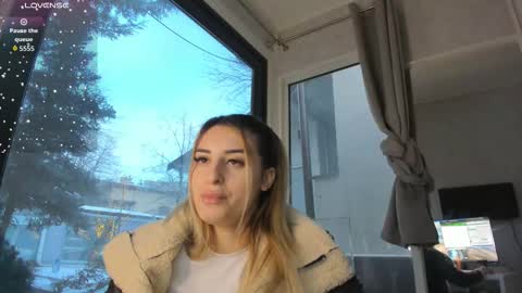ella_vee online show from 01-15-26, 06:07