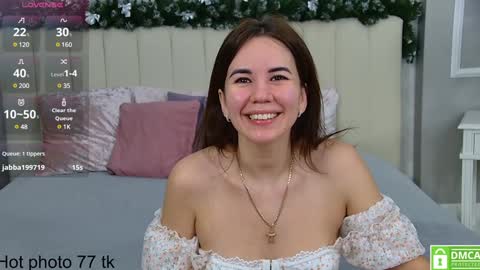 Snapshot of ellaander chatting on 12-30-24, 04:09 Ella online show from 12-30-24, 04:09