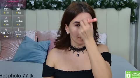 Snapshot of ellaander chatting on 01-03-25, 04:11 Ella online show from 01-03-25, 04:11