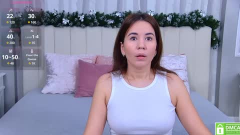 Snapshot of ellaander chatting on 01-12-25, 04:10 Ella online show from 01-12-25, 04:10