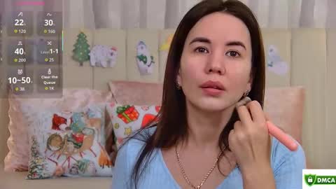 Snapshot of ellaander chatting on 12-04-25, 04:11 Ella online show from 12-04-25, 04:11