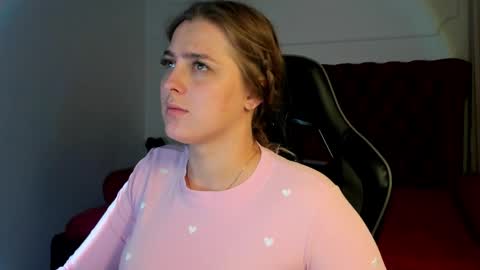 EllaBells online show from 03-31-26, 05:41