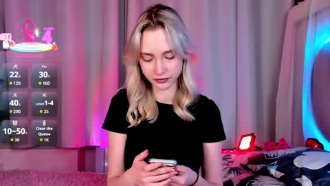 Ella online show from 02-15-26, 01:41