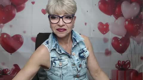 Snapshot of ellabonito chatting on 05-10-26, 05:34 EllaBonito online show from 05-10-26, 05:34