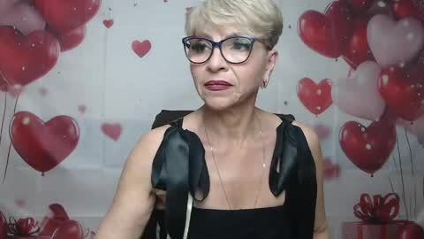 Snapshot of ellabonito chatting on 05-16-26, 06:54 EllaBonito online show from 05-16-26, 06:54