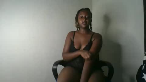 ellah-simone online show from 05-04-26, 10:17