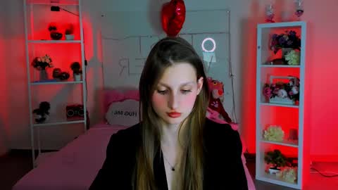 Snapshot of ellahorton chatting on 02-27-25, 06:09 Ella online show from 02-27-25, 06:09