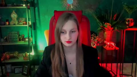 Snapshot of ellahorton chatting on 02-28-25, 03:37 Ella online show from 02-28-25, 03:37