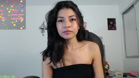 Snapshot of ellajonz chatting on 06-02-26, 03:52 Ella Amoneth online show from 06-02-26, 03:52