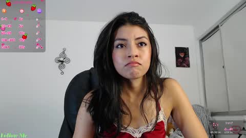 Snapshot of ellajonz chatting on 06-06-26, 03:44 Ella Amoneth online show from 06-06-26, 03:44