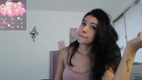 Snapshot of ellajonz chatting on 06-29-26, 07:47 Ella Amoneth online show from 06-29-26, 07:47