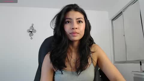 Snapshot of ellajonz chatting on 07-16-26, 02:28 Ella Amoneth online show from 07-16-26, 02:28