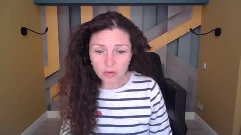 EllaLongs online show from 04-05-26, 11:18