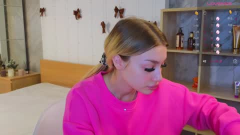 ellamilla online show from 12-30-24, 05:37