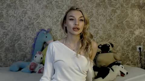 ellamilla online show from 11-13-25, 10:25