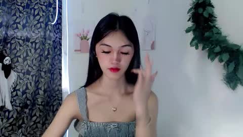 Snapshot of ellamiller69 chatting on 11-02-25, 10:45 ELLA online show from 11-02-25, 10:45