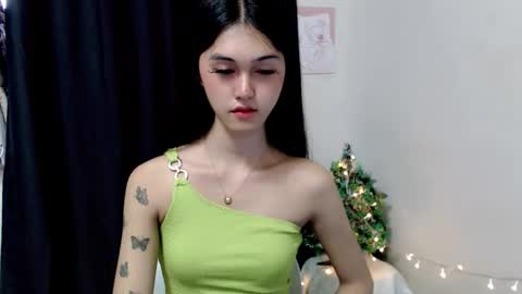 Snapshot of ellamiller69 chatting on 12-02-25, 02:39 ELLA online show from 12-02-25, 02:39